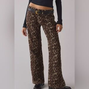 BDG Teo Relaxed Low-Rise Bootcut Corduroy Pant